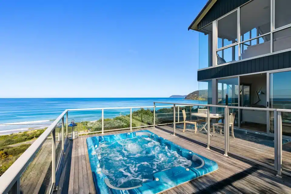 Easter & School Holidays special – save 15% on your Great Ocean Road escape